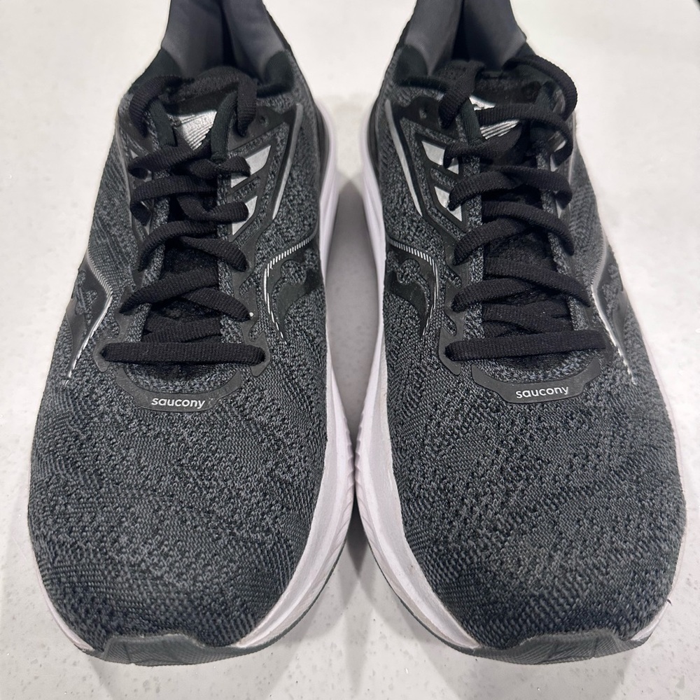 Saucony Echelon 8 Women Sz.8.5 Charcoal black